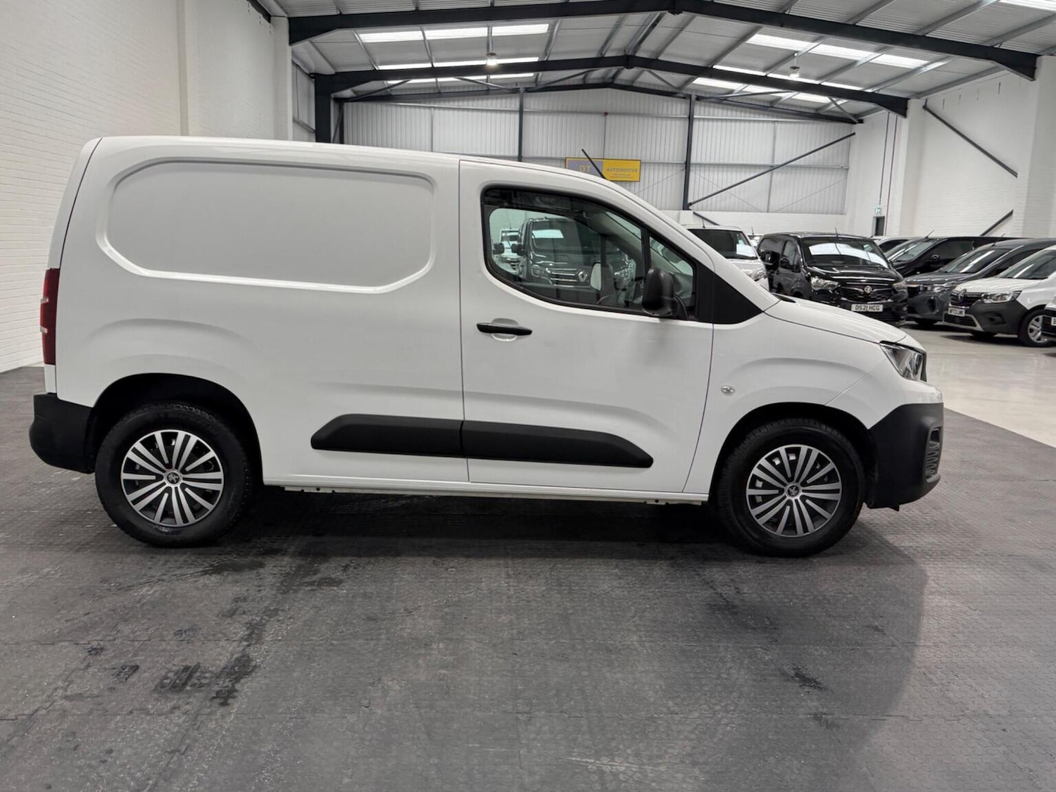 Used Peugeot Partner 2022 for sale - 78102324: Photo 9