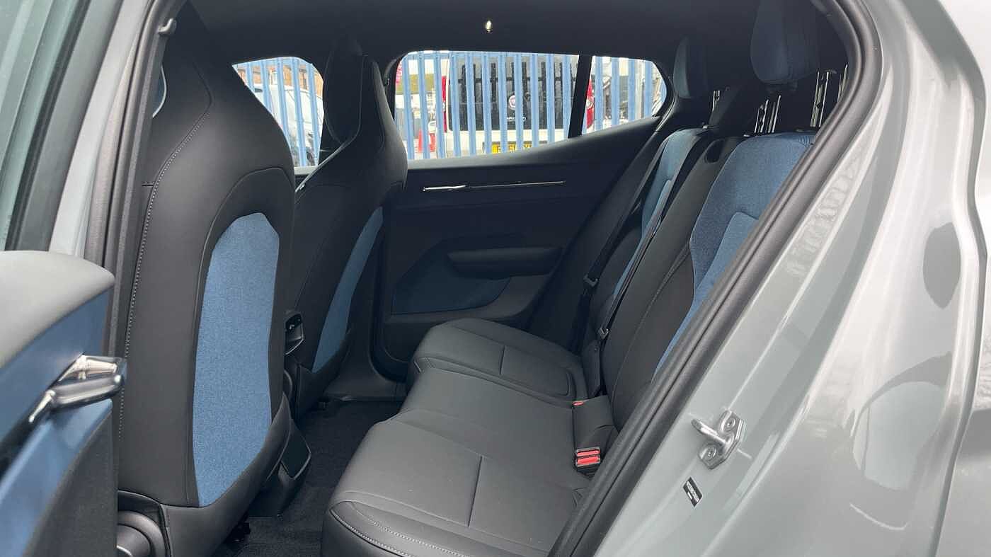 Used Volvo EX30 2025 for sale - 78035870: Photo 28