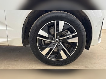Used Volvo XC60 2025 for sale - 79468805: Photo