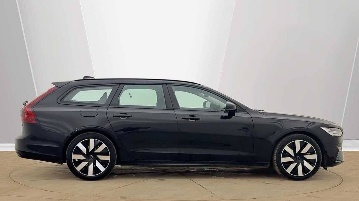 Used Volvo V90 2025 for sale - 78035872: Photo 2