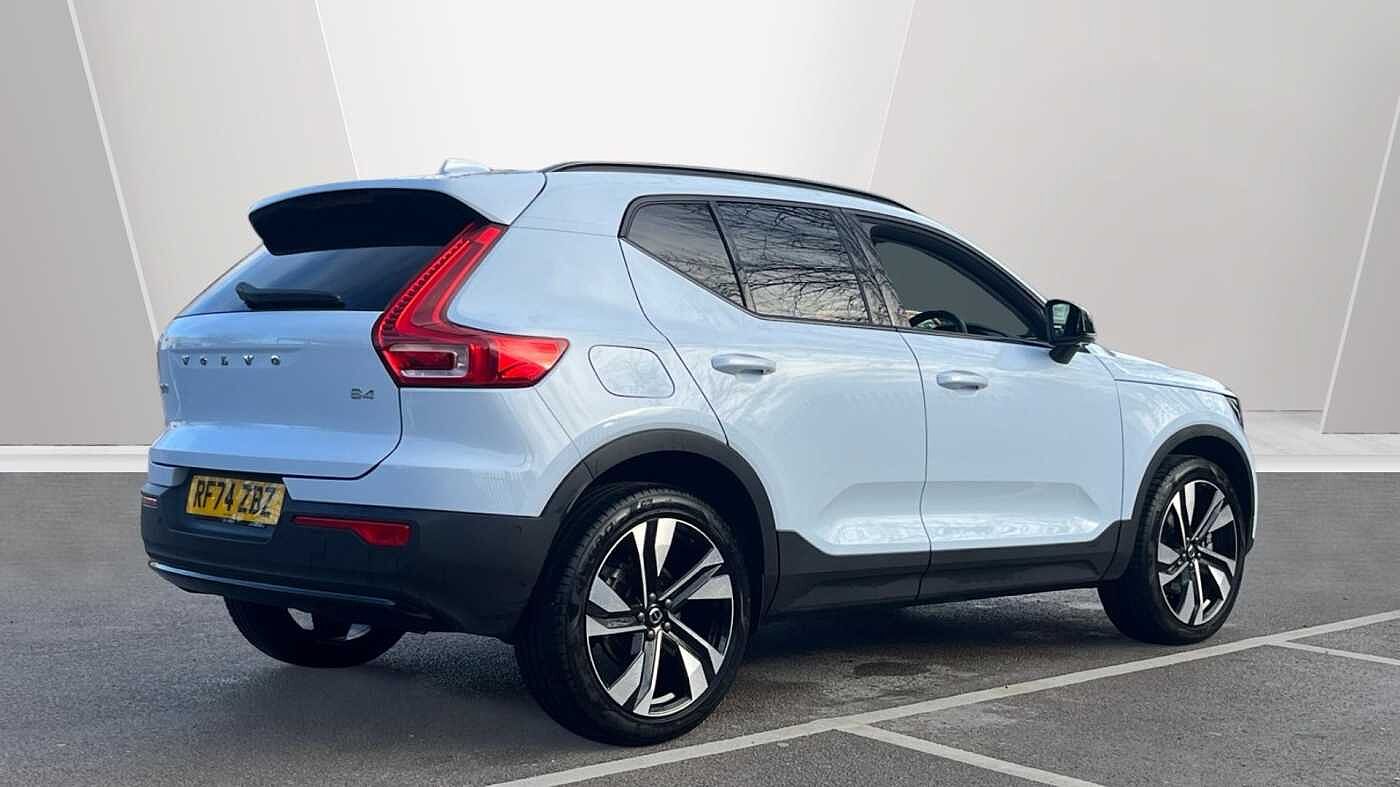 Used Volvo XC40 2025 for sale - 78035887: Photo 2