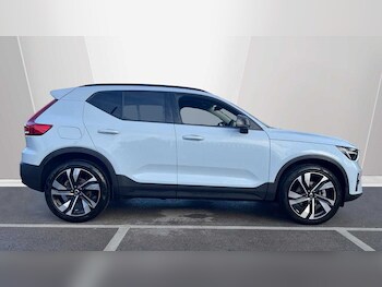 Used Volvo XC40 2025 for sale - 78035887: Photo