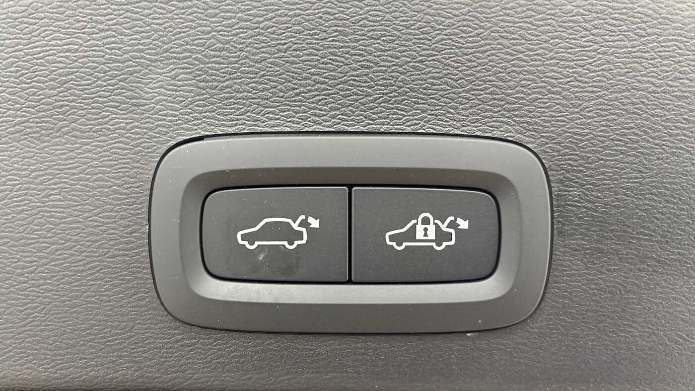 Used Volvo XC40 2024 for sale - 78035849: Photo 19