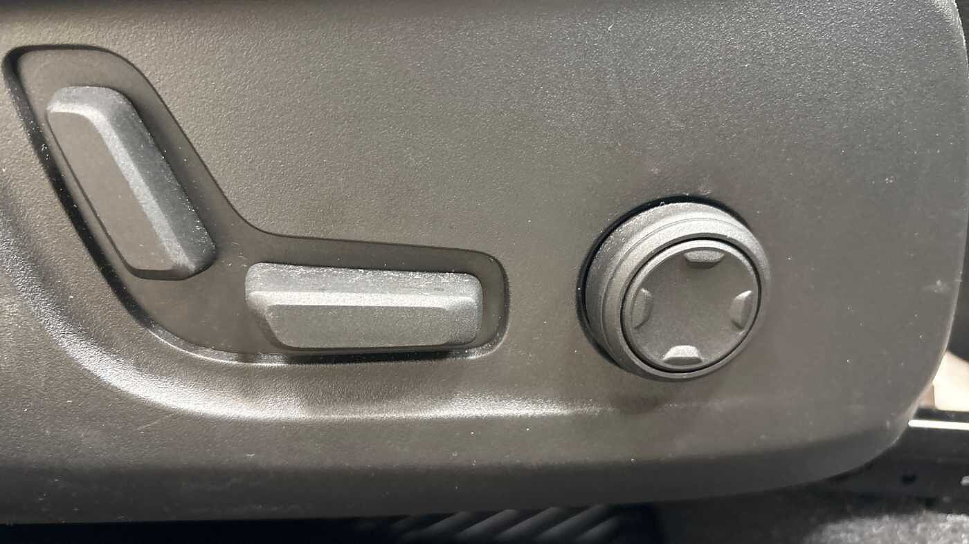 Used Volvo XC40 2024 for sale - 78035849: Photo 28