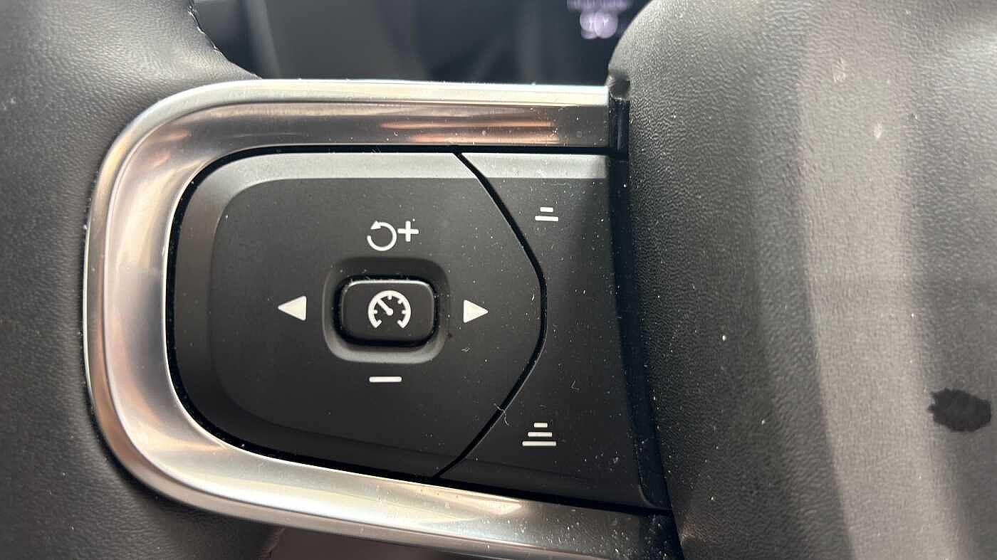 Used Volvo XC40 2024 for sale - 78035849: Photo 31