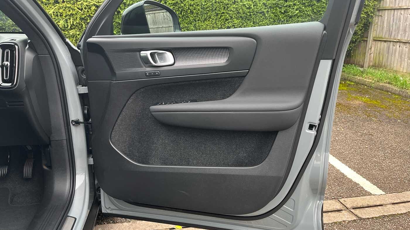 Used Volvo EX40 2026 for sale - 78027904: Photo 25