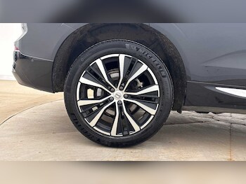 Used Volvo XC60 2025 for sale - 78862119: Photo