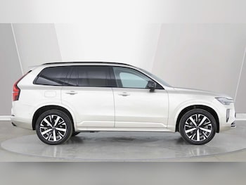 Used Volvo XC90 2025 for sale - 79490349: Photo