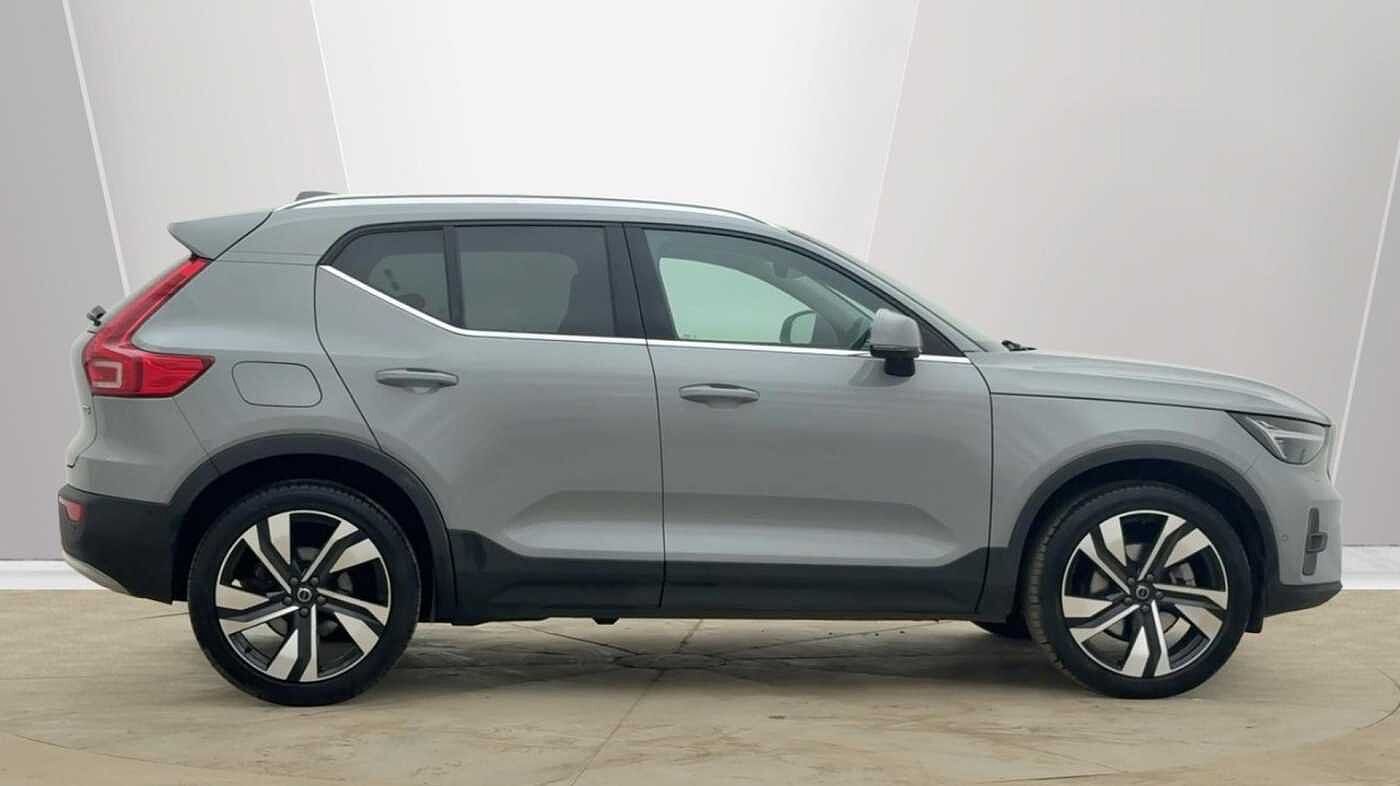 Used Volvo XC40 2025 for sale - 78035883: Photo 2