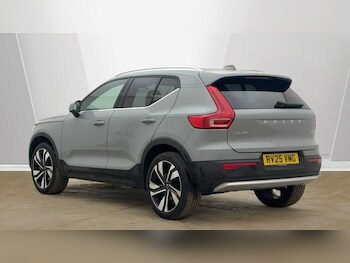 Used Volvo XC40 2025 for sale - 78035883: Photo