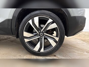 Used Volvo XC40 2025 for sale - 78035883: Photo