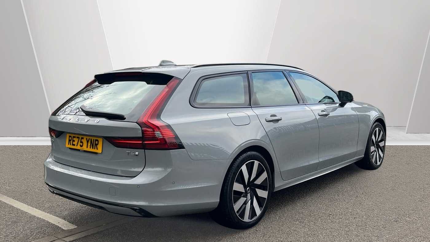 Used Volvo V90 2025 for sale - 78035885: Photo 2
