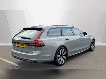 Used Volvo V90 2025 for sale - 78035885: Photo