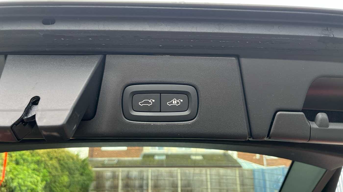 Used Volvo V90 2025 for sale - 78035885: Photo 32