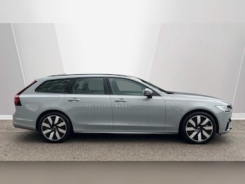 Used Volvo V90 2025 for sale - 78035885: Photo