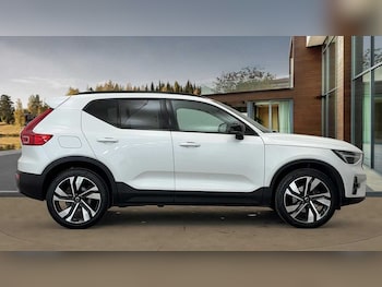 Used Volvo XC40 2024 for sale - 78035852: Photo