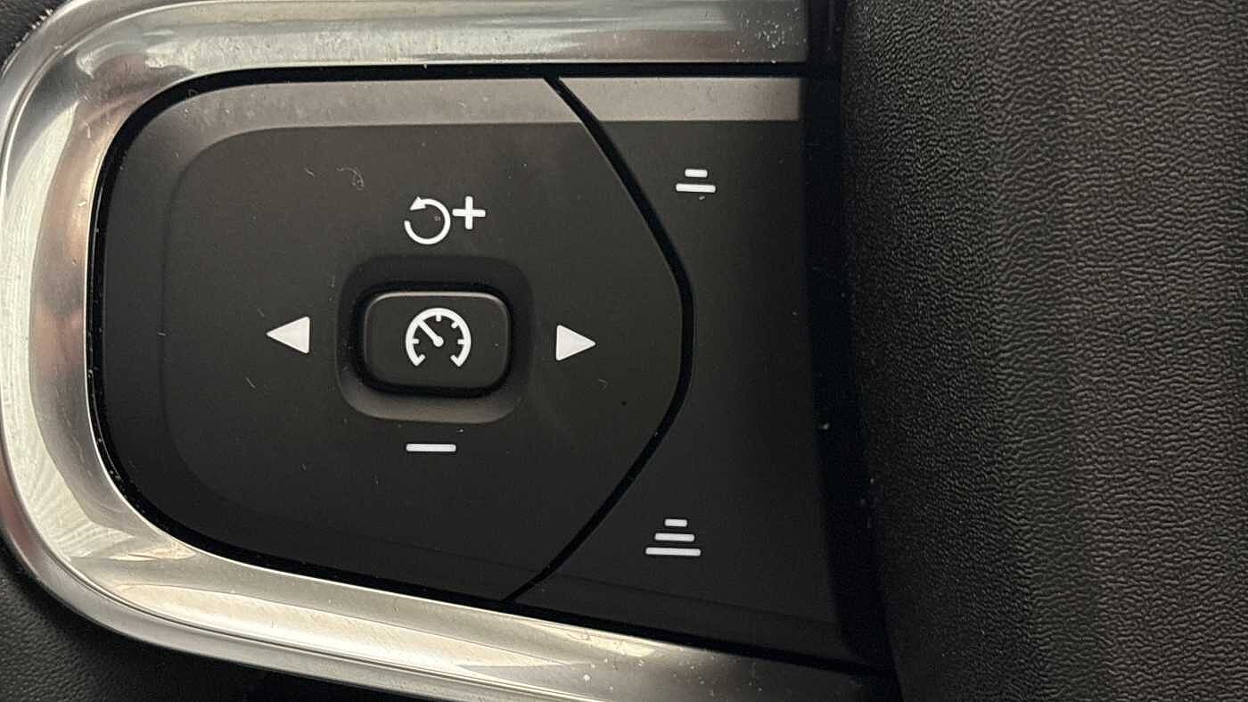 Used Volvo XC40 2024 for sale - 78035852: Photo 31