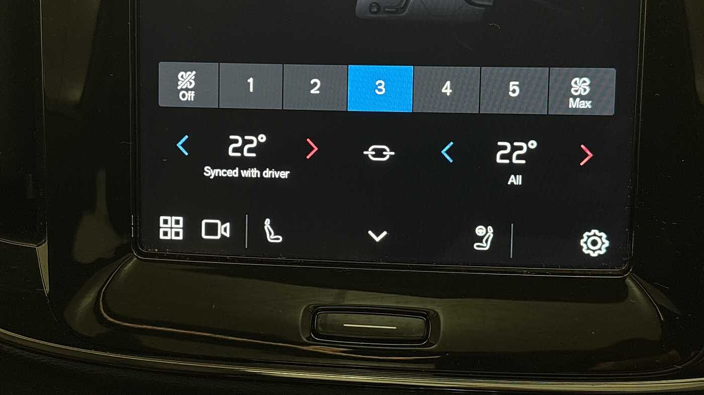 Used Volvo XC40 2024 for sale - 78035852: Photo 40