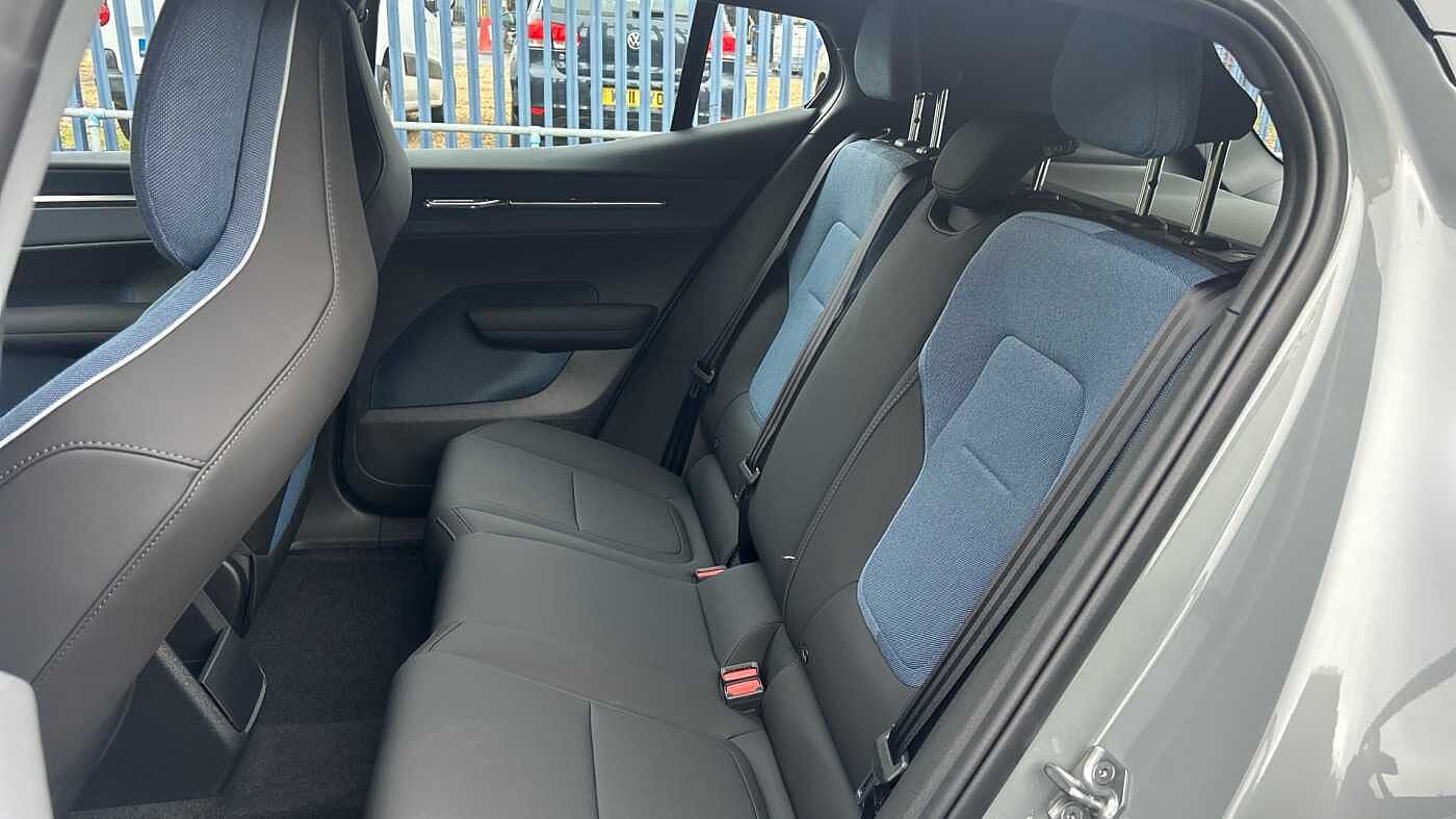 Used Volvo EX30 2025 for sale - 78035859: Photo 35