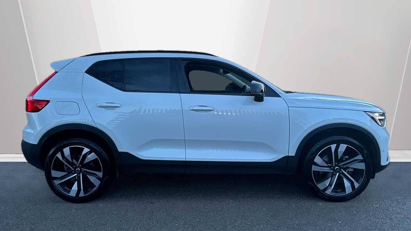 Used Volvo XC40 2025 for sale - 78035856: Photo 3