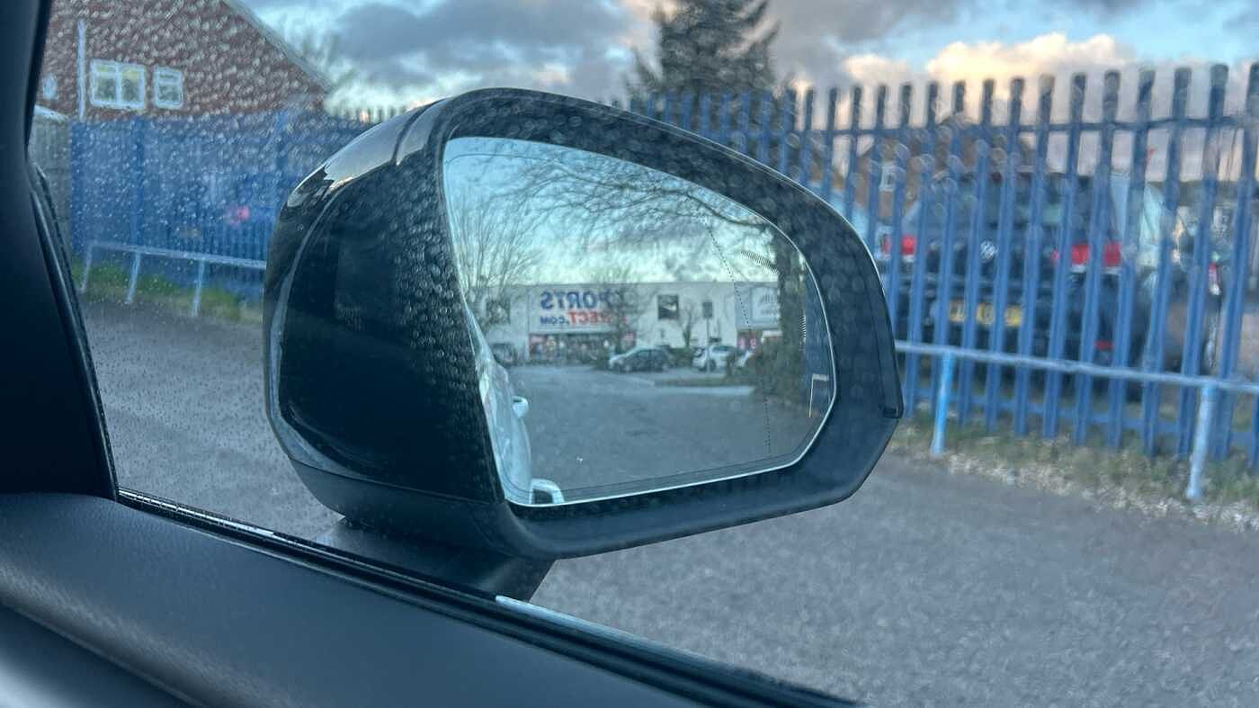 Used Volvo XC40 2025 for sale - 78035856: Photo 32