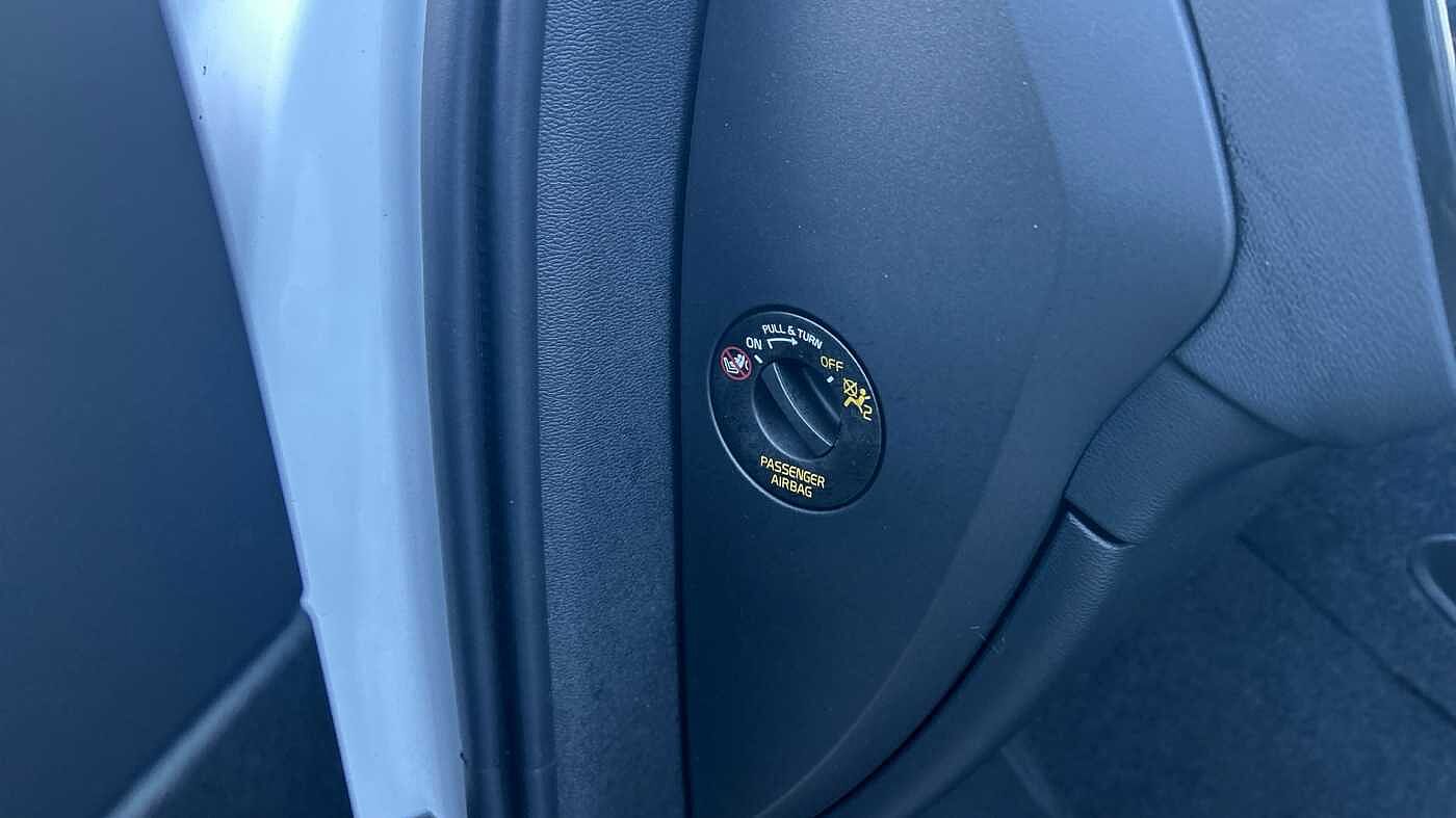 Used Volvo XC40 2025 for sale - 78035856: Photo 40