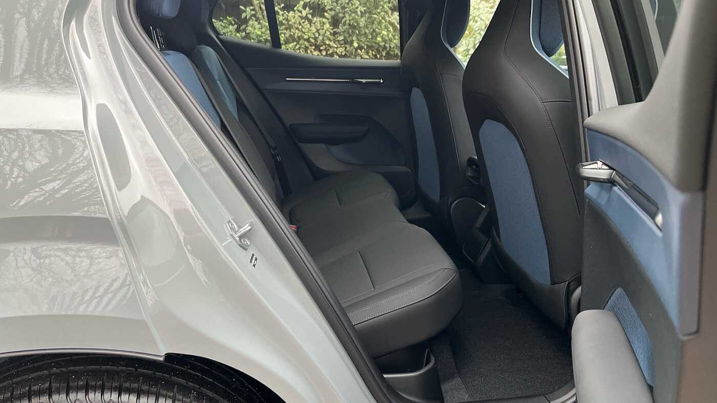 Used Volvo EX30 2025 for sale - 78035861: Photo 8