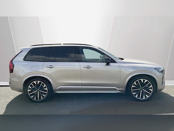Used Volvo XC90 2025 for sale - 79490245: Photo