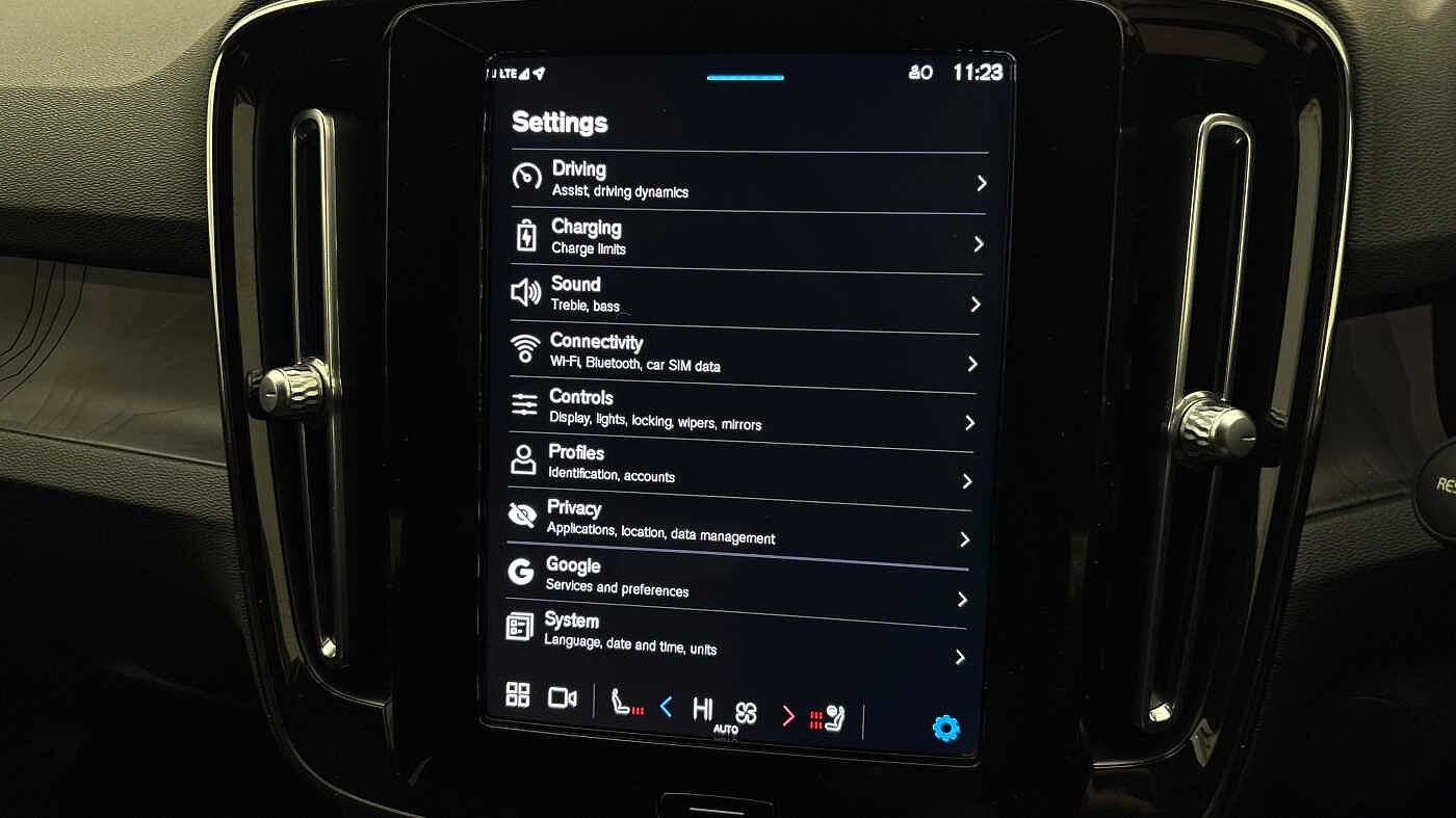 Used Volvo XC40 2022 for sale - 78035871: Photo 35