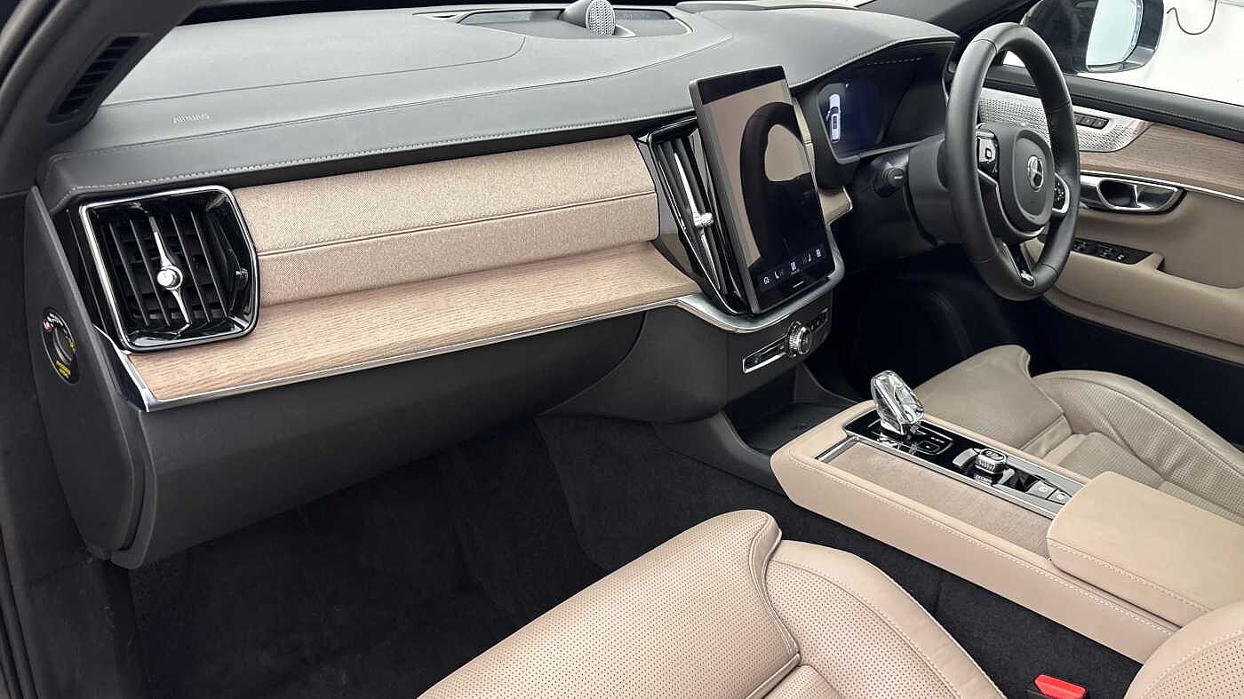 Used Volvo XC90 2025 for sale - 78041994: Photo 6