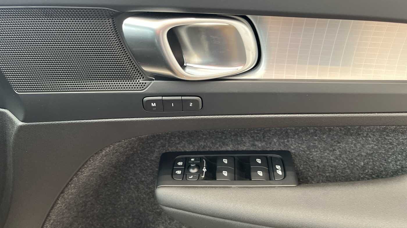 Used Volvo XC40 2025 for sale - 78035853: Photo 29