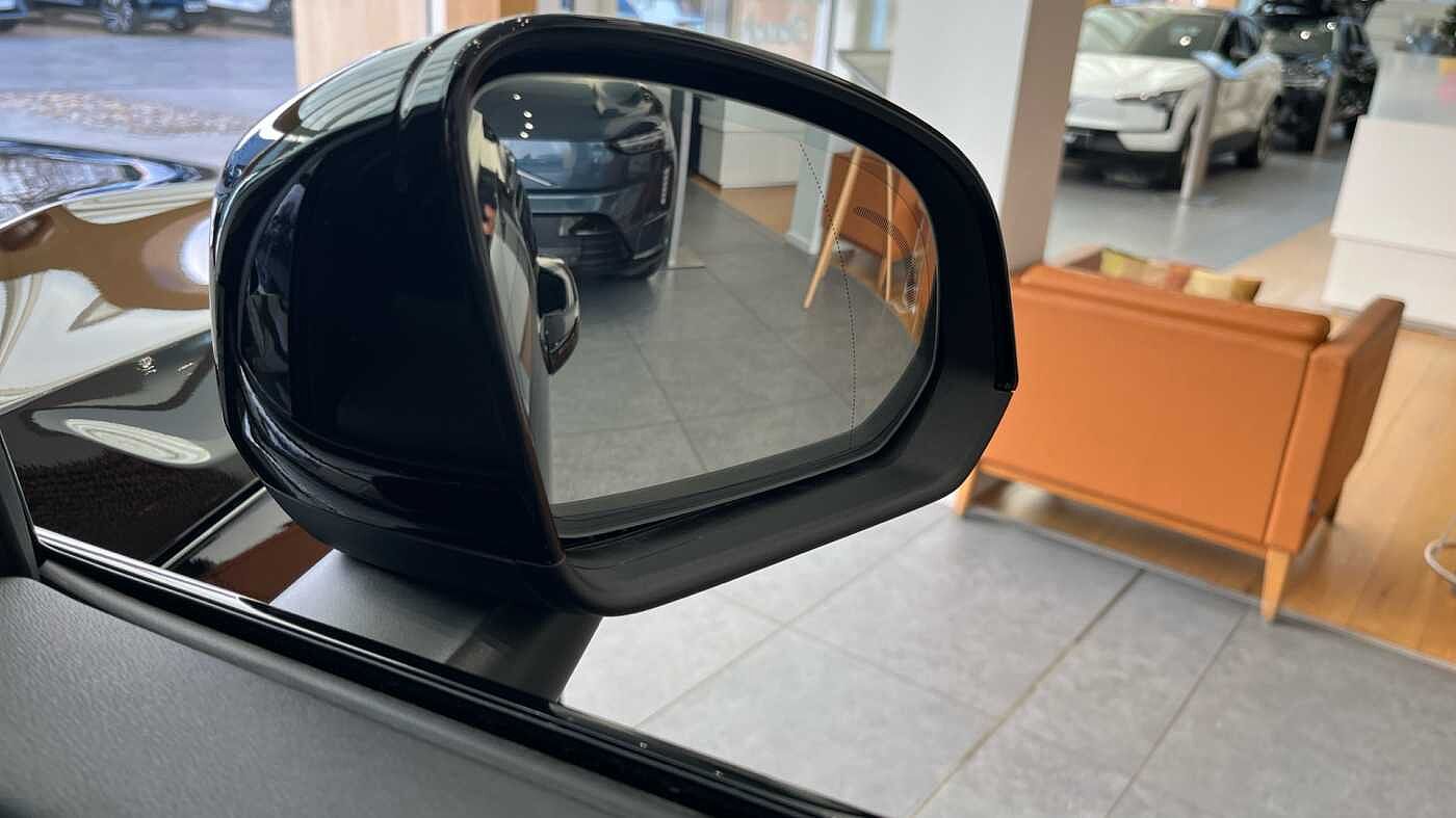 Used Volvo XC40 2025 for sale - 78035853: Photo 32