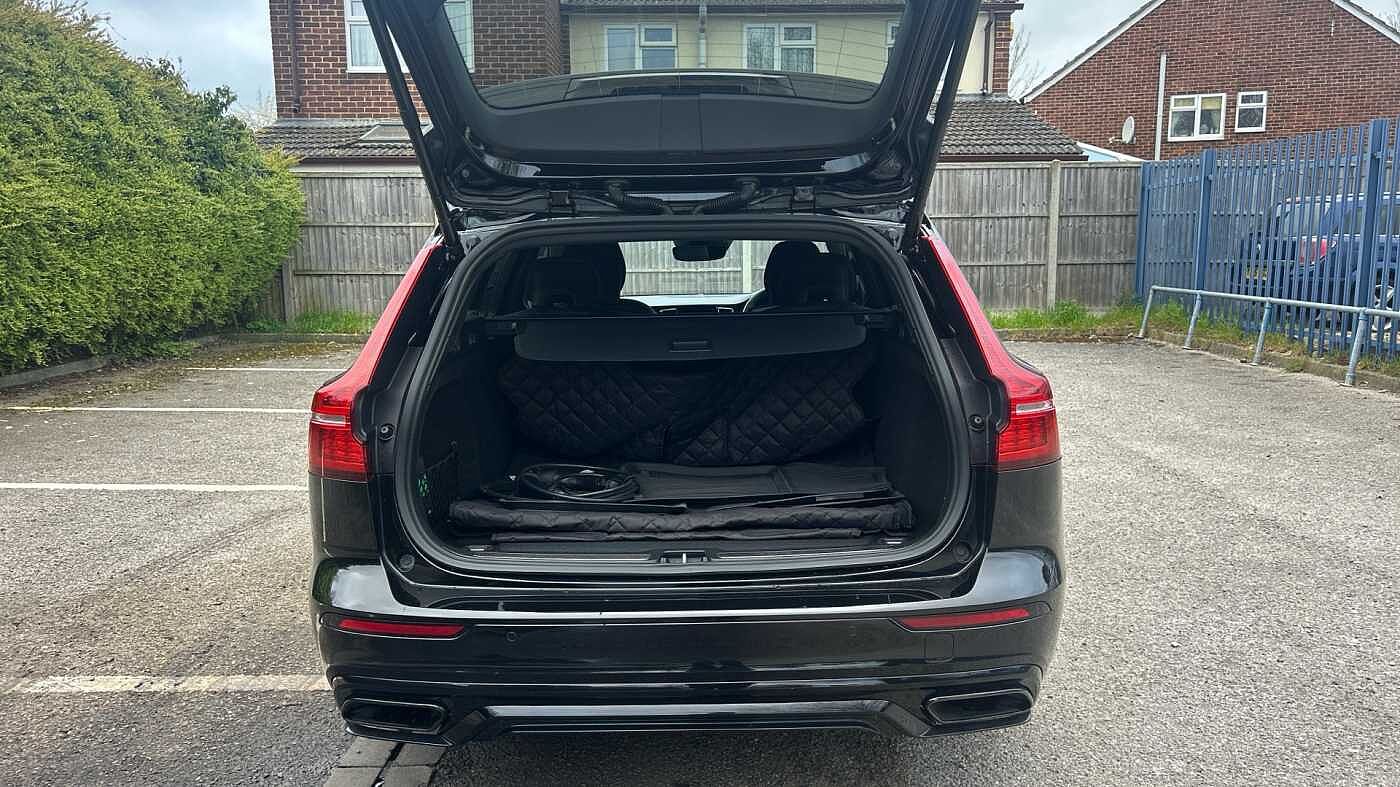 Used Volvo V60 2021 for sale - 78027905: Photo 15