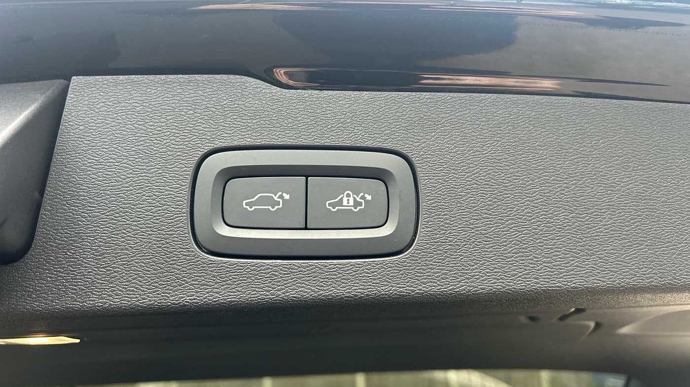 Used Volvo V60 2021 for sale - 78027905: Photo 37