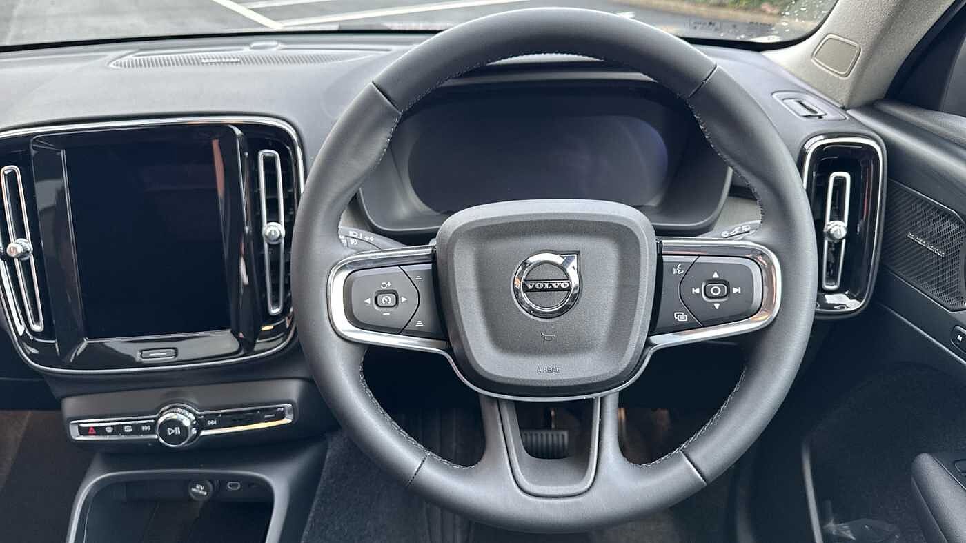 Used Volvo XC40 2025 for sale - 78035873: Photo 12