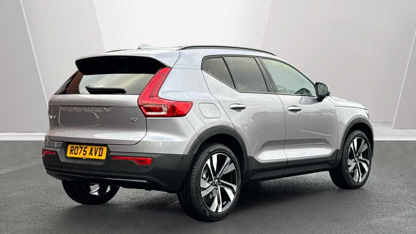 Used Volvo XC40 2025 for sale - 78035873: Photo 2