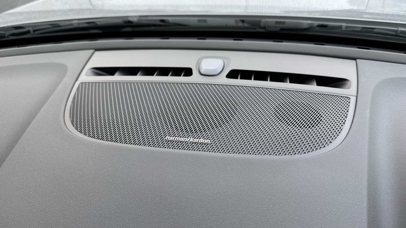 Used Volvo XC40 2025 for sale - 78035873: Photo 25