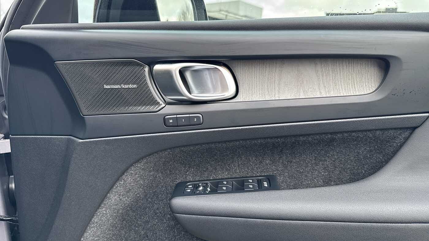 Used Volvo XC40 2025 for sale - 78035873: Photo 29