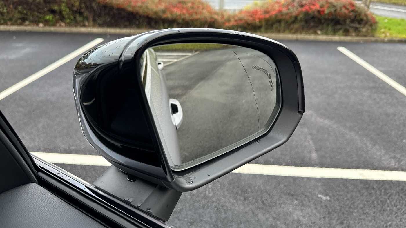 Used Volvo XC40 2025 for sale - 78035873: Photo 32