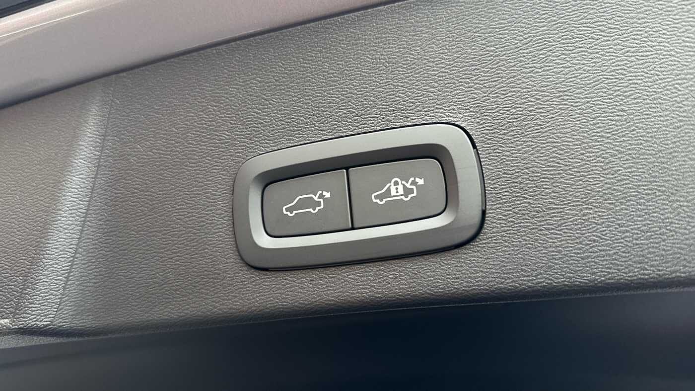 Used Volvo XC40 2025 for sale - 78035873: Photo 35