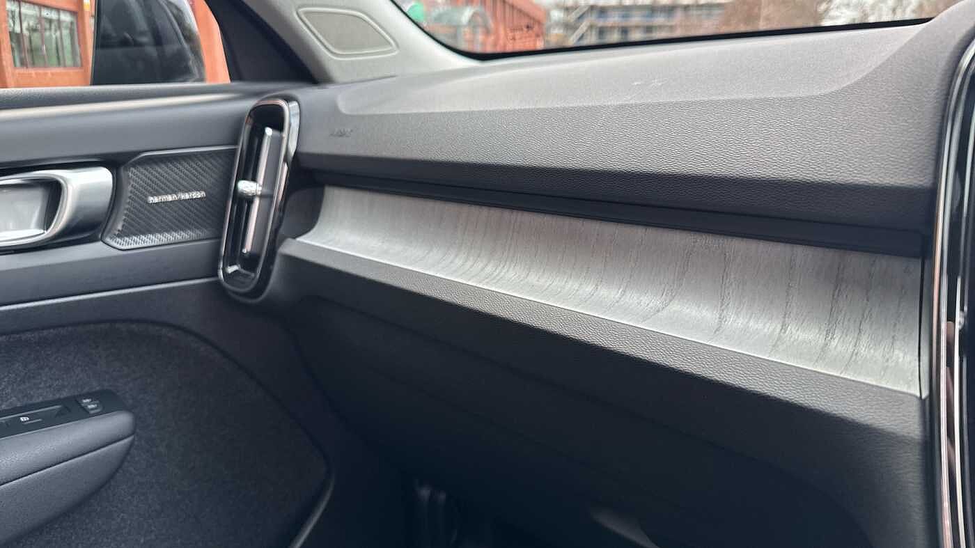 Used Volvo XC40 2025 for sale - 78035873: Photo 44