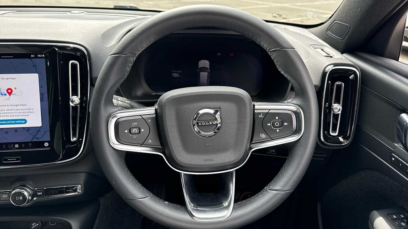 Used Volvo XC40 2023 for sale - 78035882: Photo 12