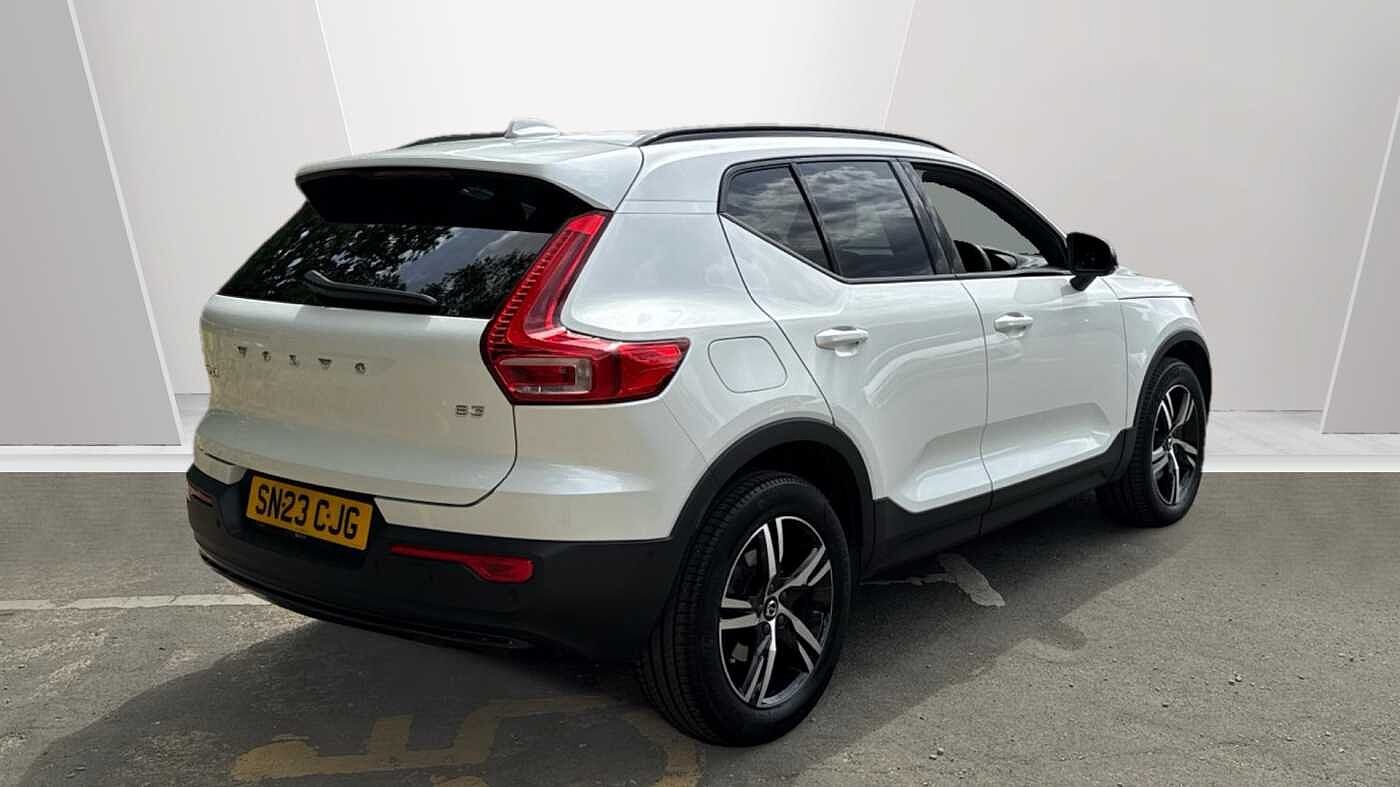 Used Volvo XC40 2023 for sale - 78035882: Photo 2