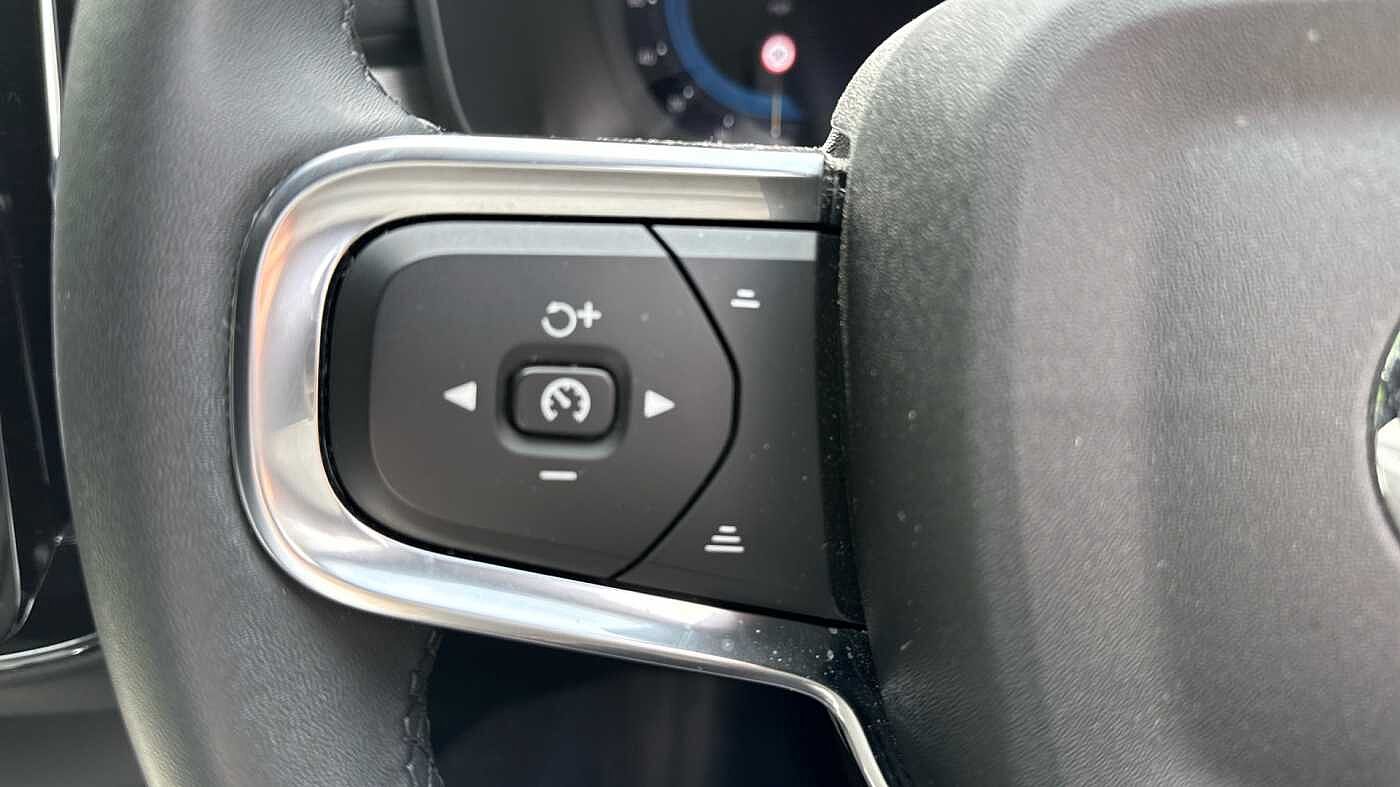 Used Volvo XC40 2023 for sale - 78035882: Photo 23