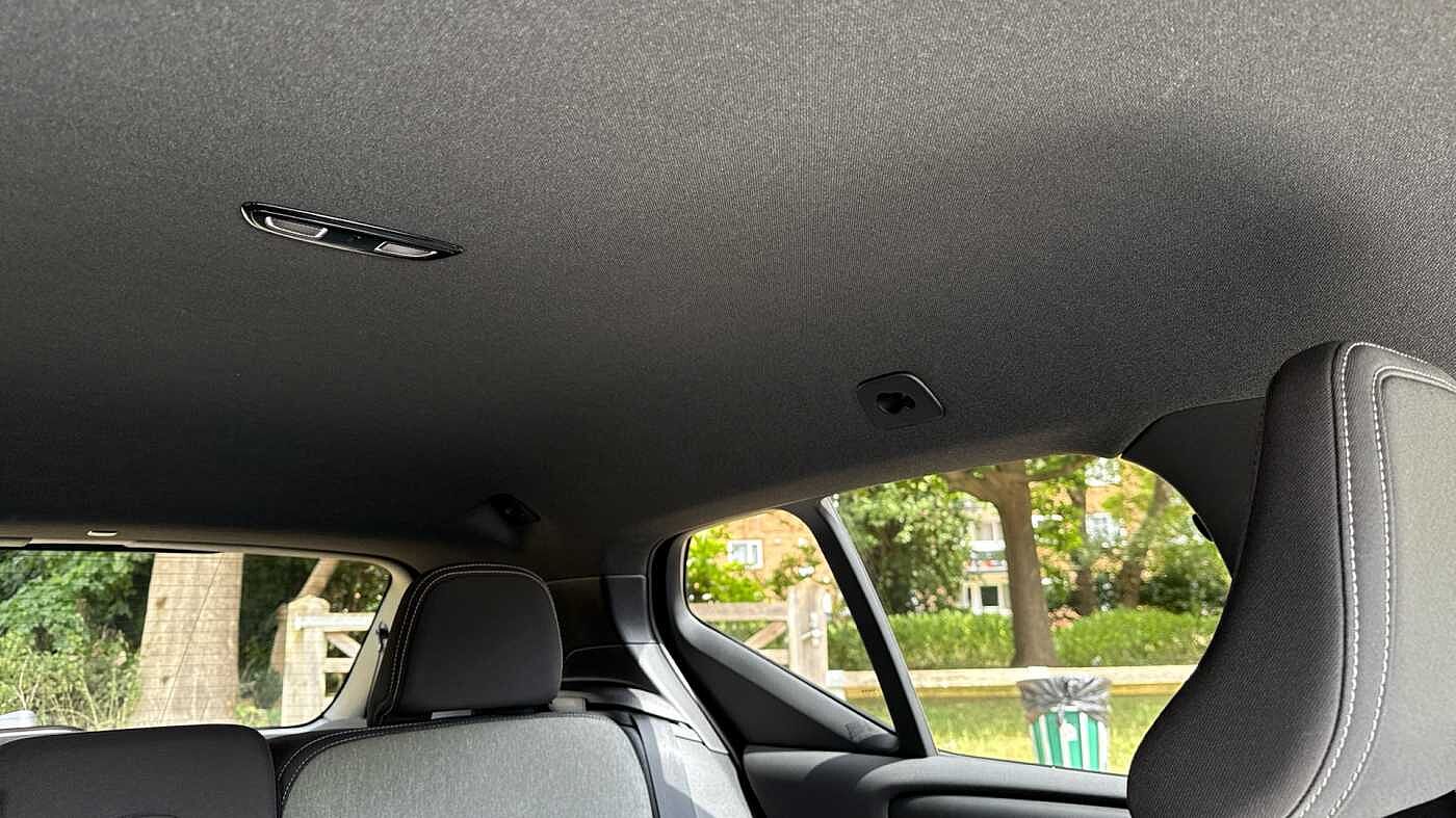 Used Volvo XC40 2023 for sale - 78035882: Photo 32