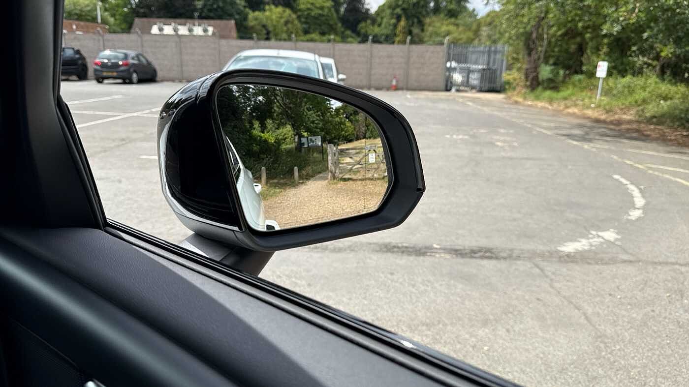 Used Volvo XC40 2023 for sale - 78035882: Photo 33