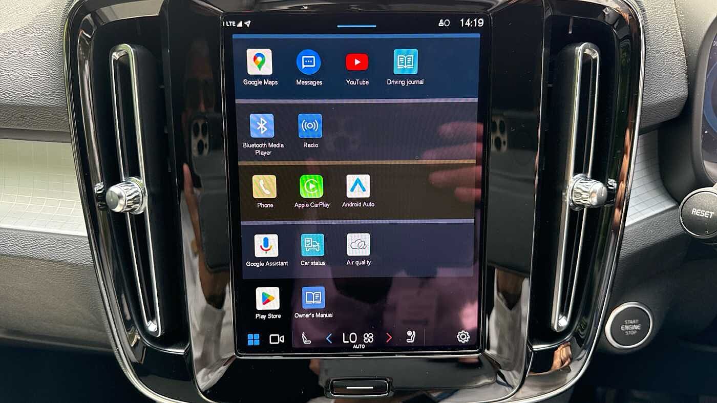 Used Volvo XC40 2023 for sale - 78035882: Photo 40