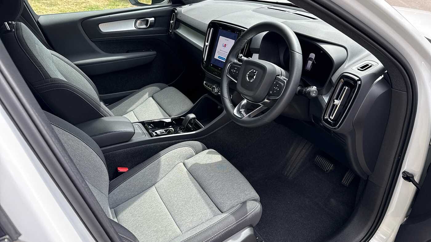 Used Volvo XC40 2023 for sale - 78035882: Photo 5