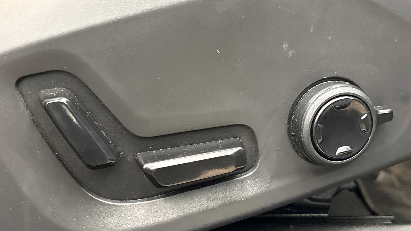 Used Volvo XC60 2023 for sale - 78035874: Photo 28