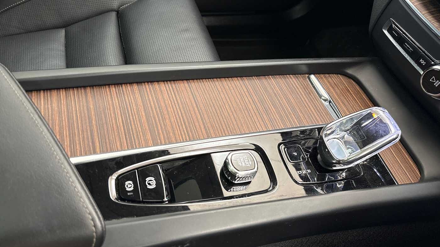 Used Volvo XC60 2023 for sale - 78035874: Photo 32